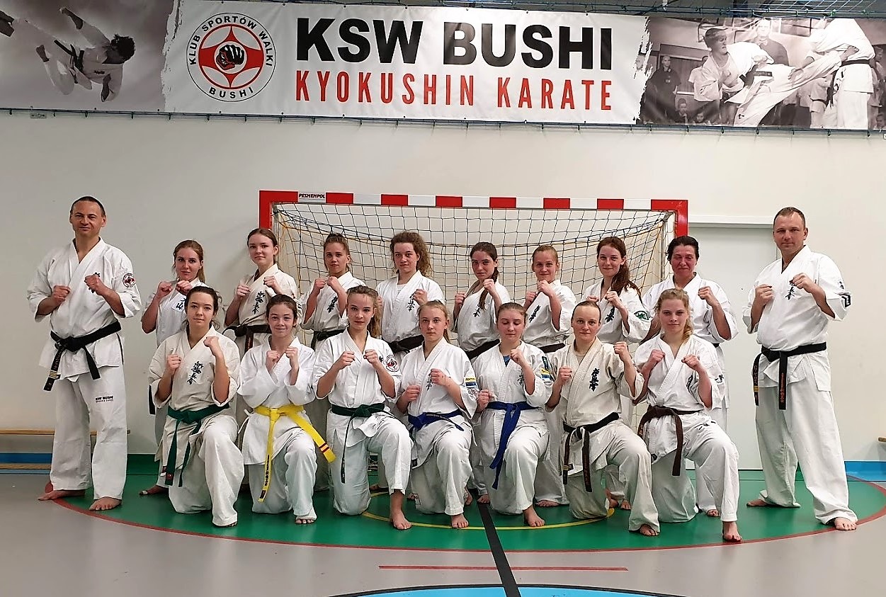Read more about the article Trening kumite kobiet